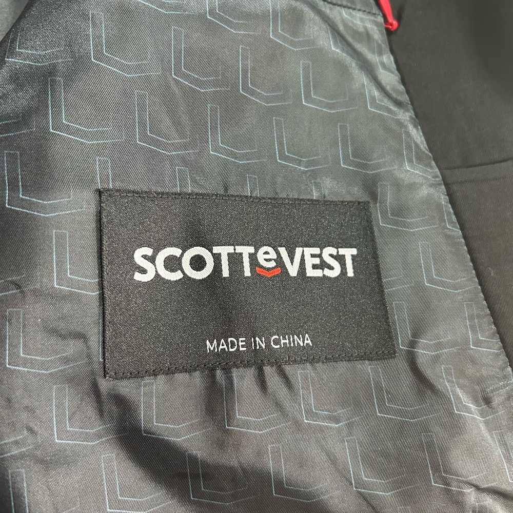 Scottevest Black Jacket with Geometric Lining